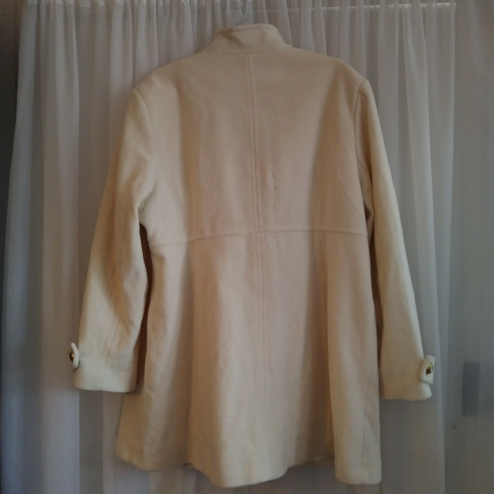 Wool coat - Picture 2 of 3